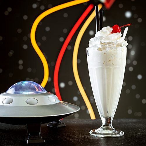 Milkshake Milkshake sa šlagom i višnjom — Intergalactic Diner, Beograd